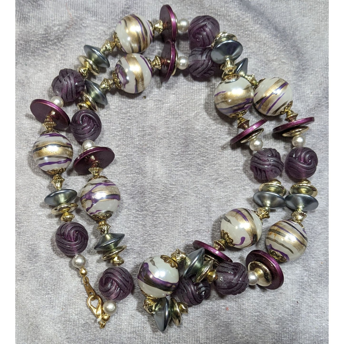 Vintage Whimsical Beaded Purple White And Gold Tone Necklace