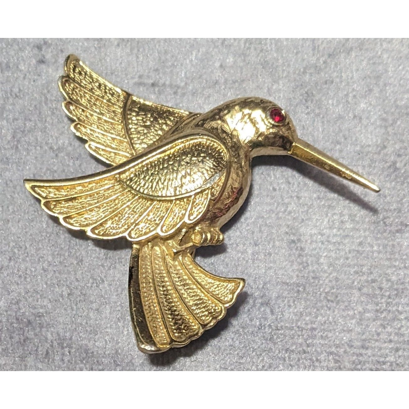 Vintage Humming Bird Gold Tone Brooch With Red Gem Eye