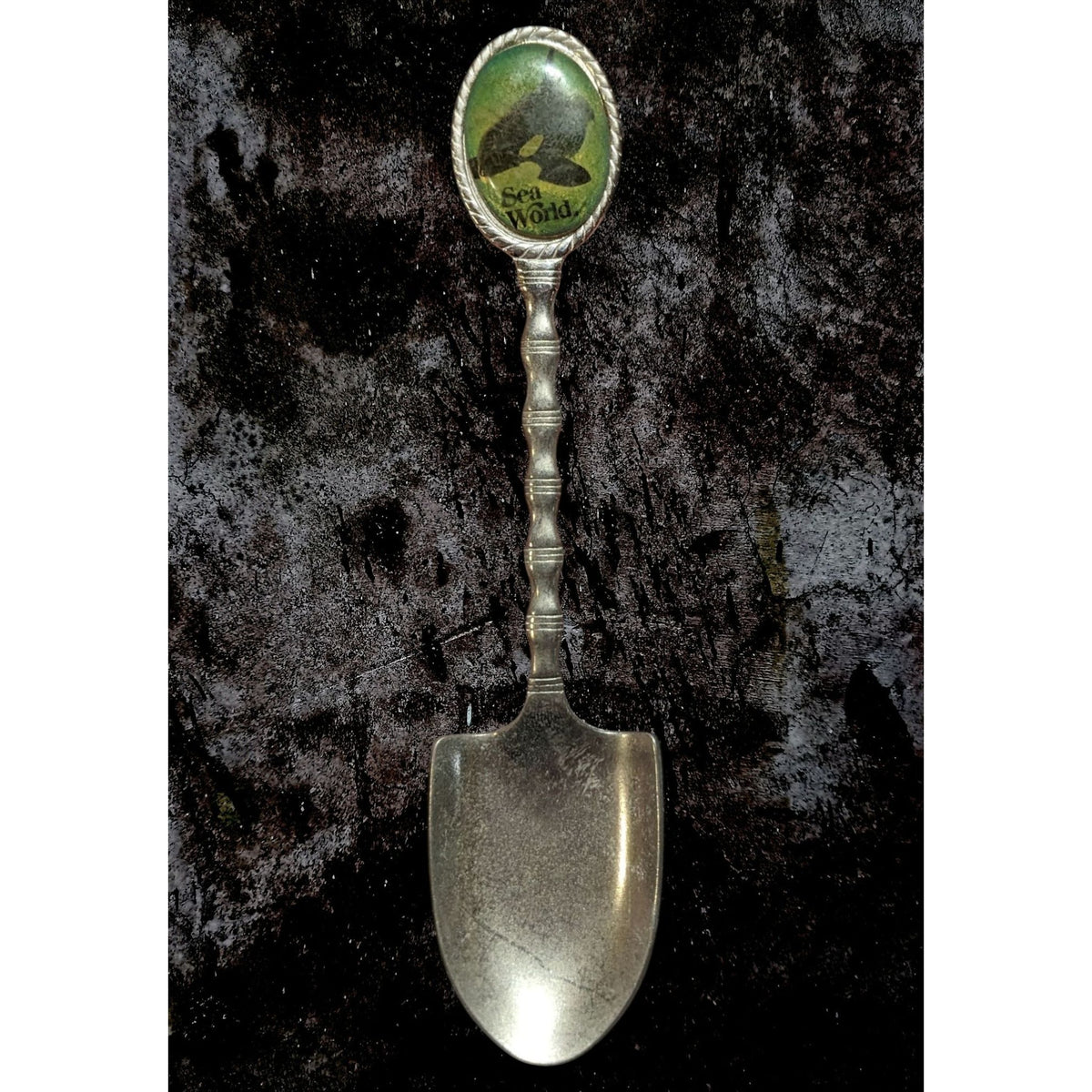 Vintage Retro Metal Silver Tone Sea World Orca Souvenir Spoon 4 1/2 Inch