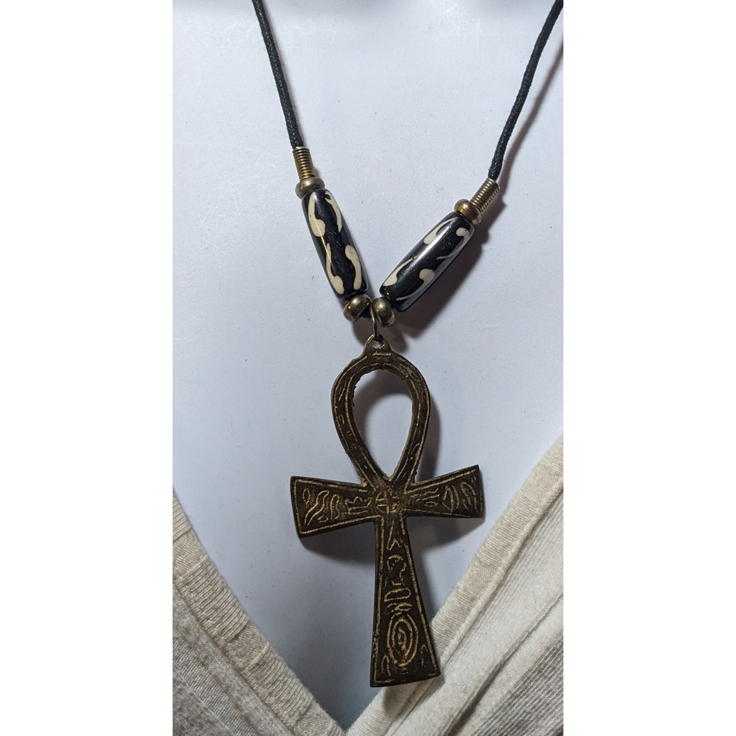 Vintage Engraved Gold Tone Ankh Pendant Necklace