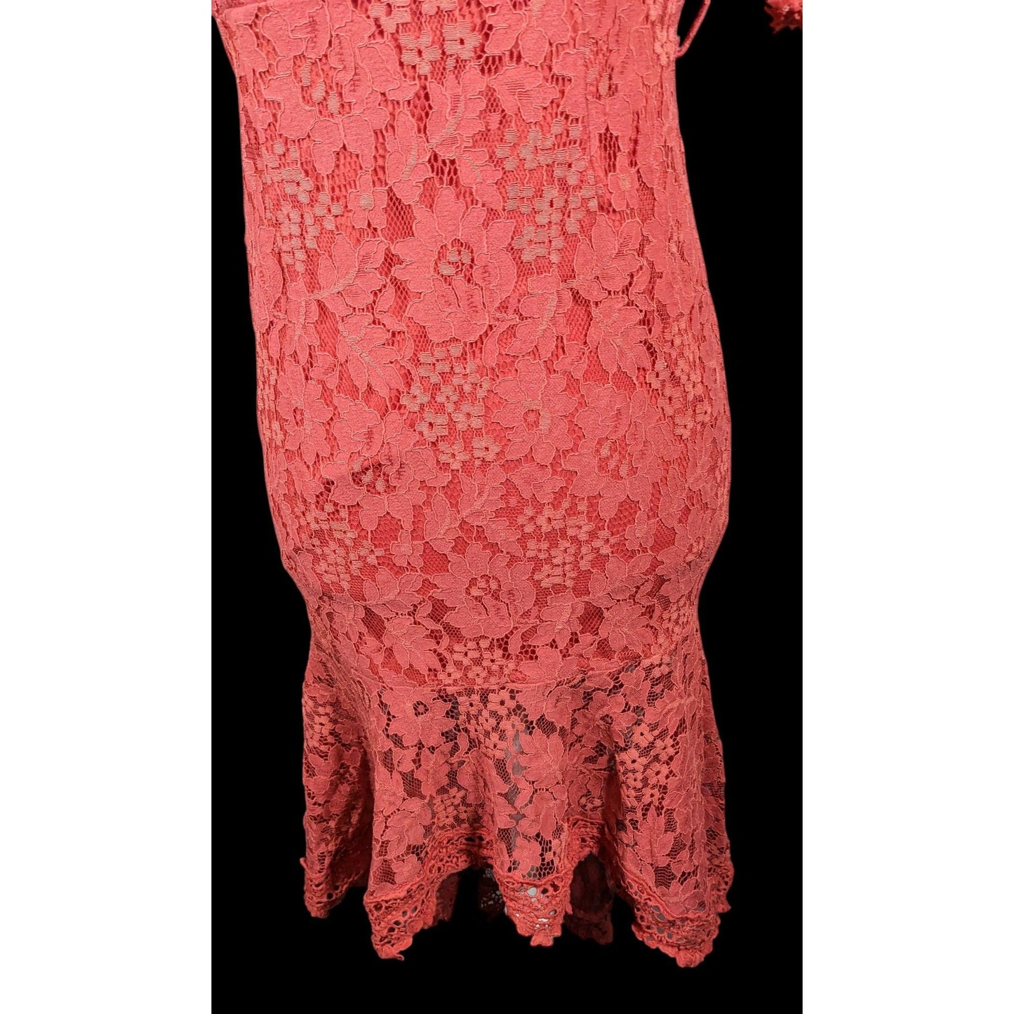 Love Triangle Coral Lace Cold Shoulder Floral Dress Size 10