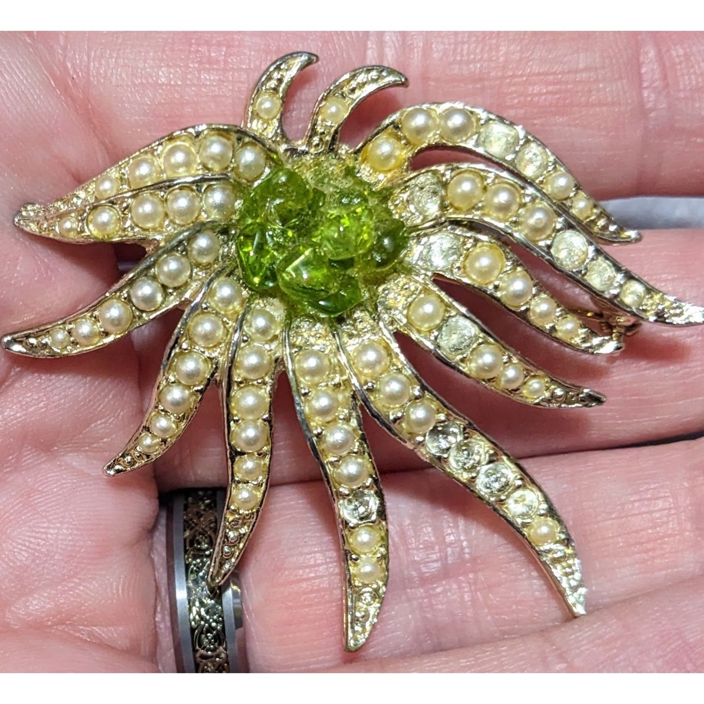 Vintage Celebrity NY Sea Anemone Seed Pearl Brooch