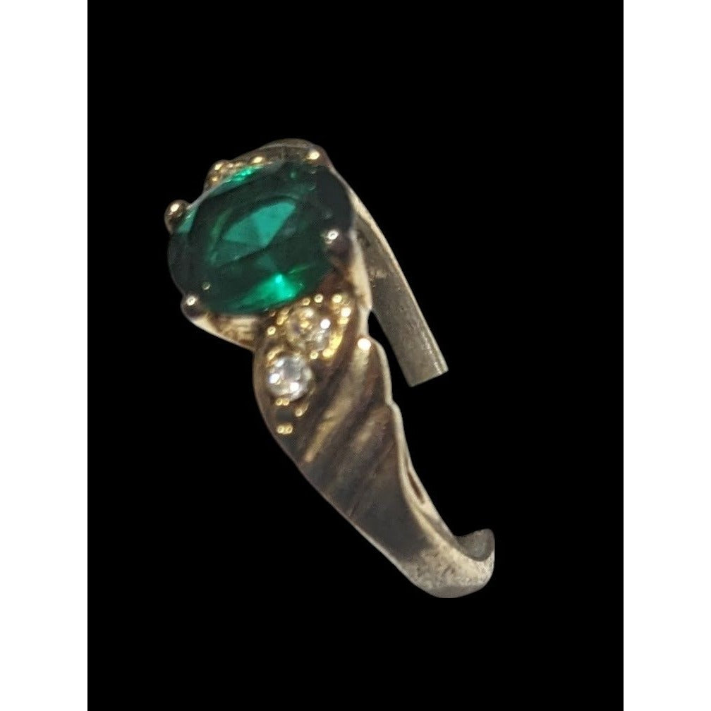 Elegant Mid Century Jewelry Concepts Gold Tone Ring With Green And Clear Stones Size 6 3/4