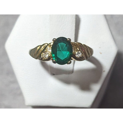 Elegant Mid Century Jewelry Concepts Gold Tone Ring With Green And Clear Stones Size 6 3/4