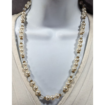 Elegant Old Hollywood Faux Pearl Beaded Necklace