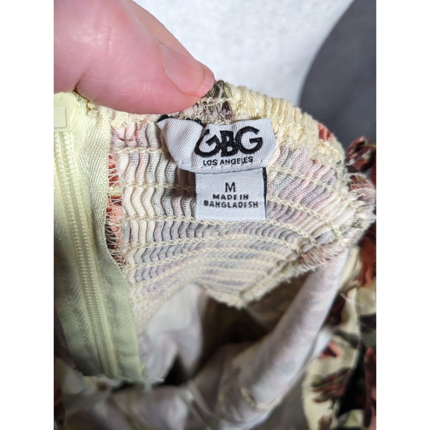 GBE Los Angeles 90s Style Cream And Pink Floral Dress Size Medium