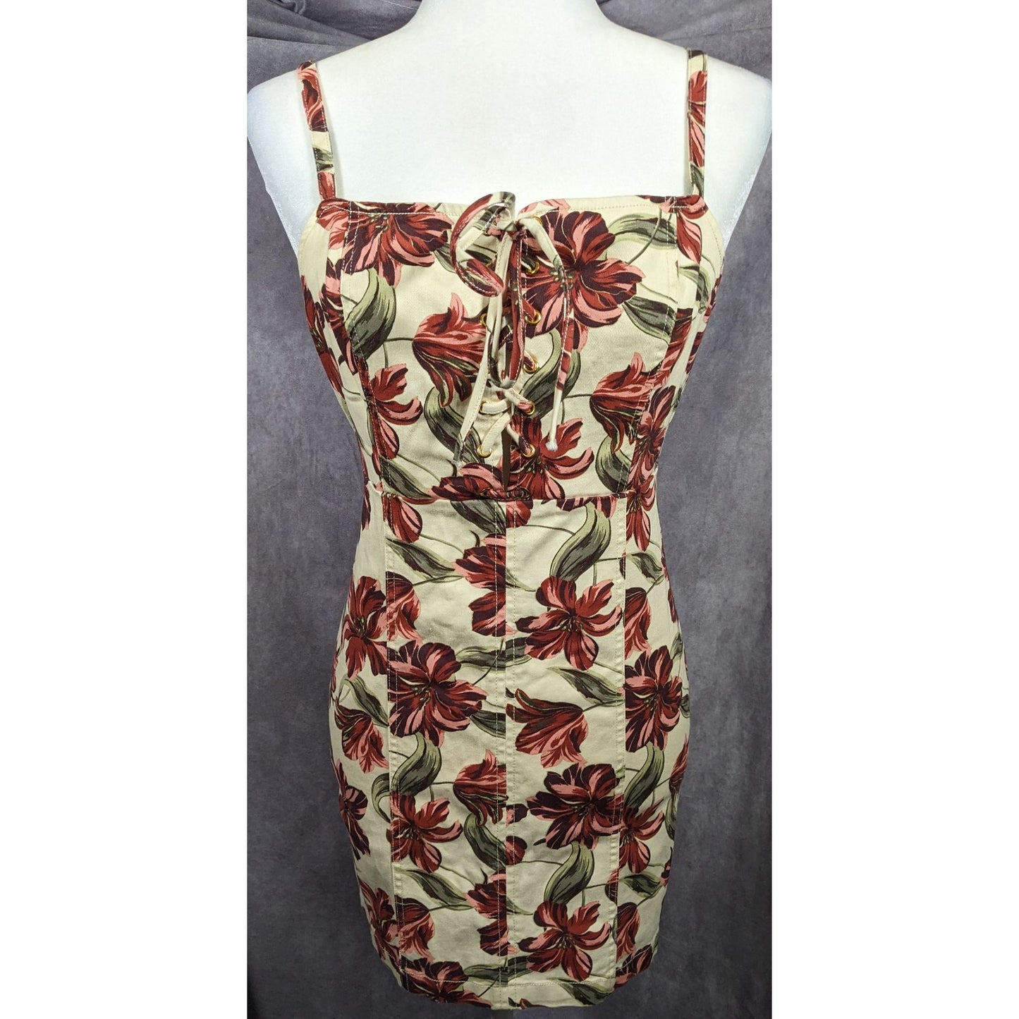 GBE Los Angeles 90s Style Cream And Pink Floral Dress Size Medium