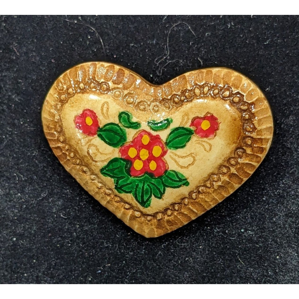 Vintage Rustic Wood-Look Floral Heart Brooch