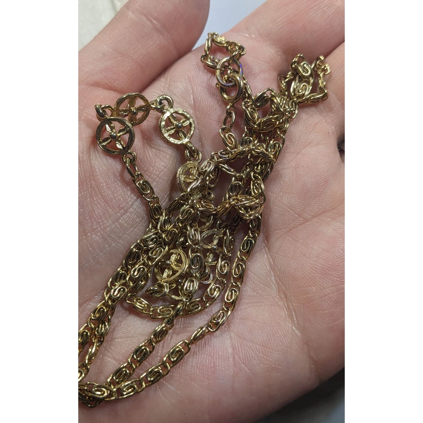 Classic Snail Chain Gold Tone With Floral Charm Accents