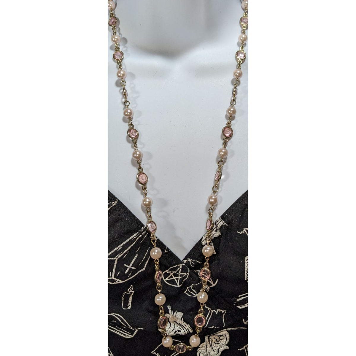 Romantic Gold Tone Pink Acrylic Gem Faux Pearl Necklace 30 Inch