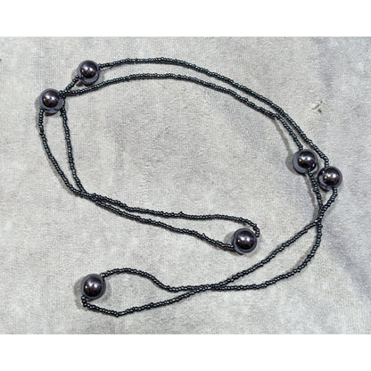 Simple Glass Beaded Metallic Silver Tone Necklace