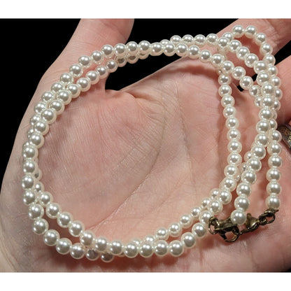 Simple Elegant White Faux Pearl Beaded Necklace