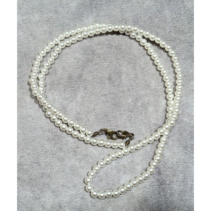 Simple Elegant White Faux Pearl Beaded Necklace