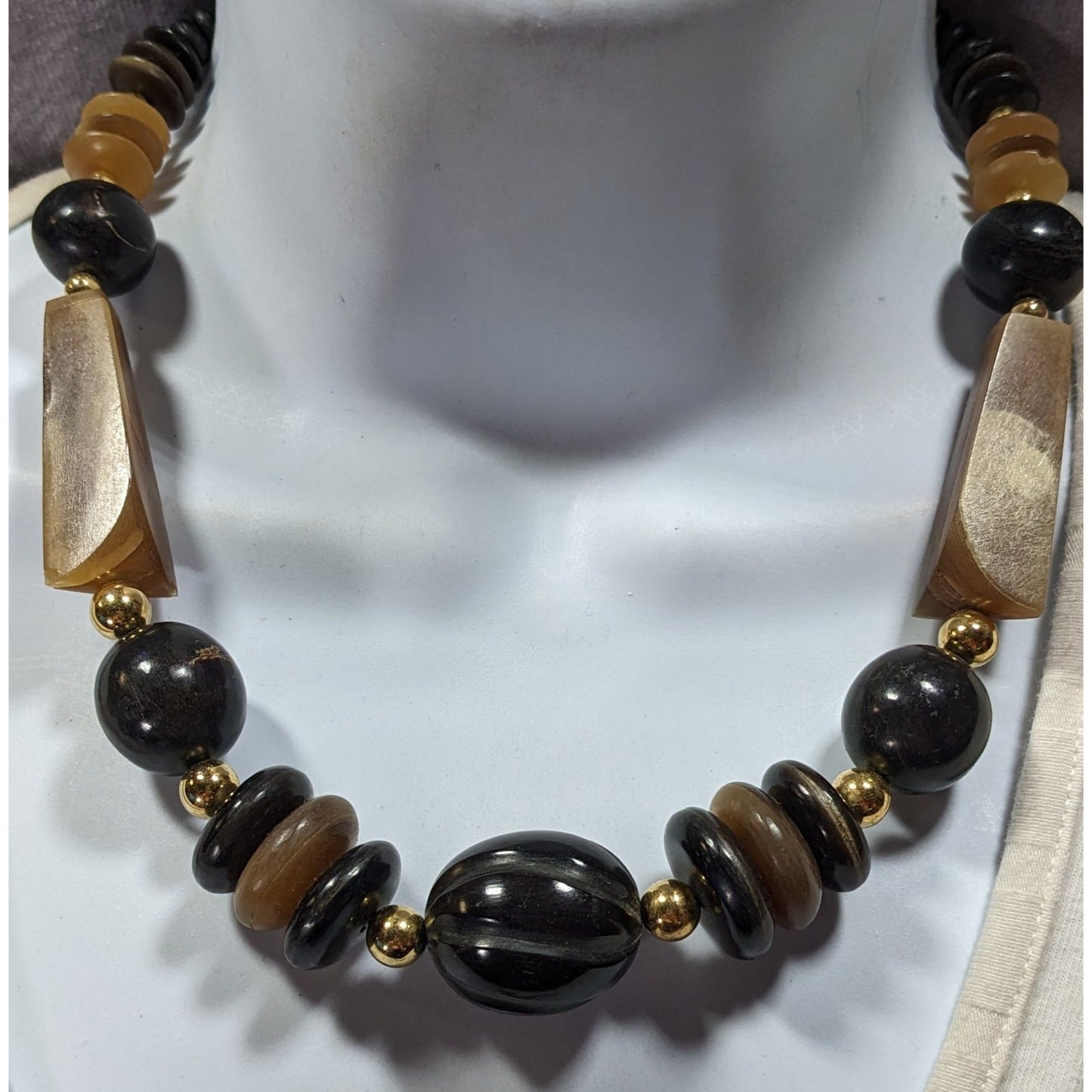 Vintage Rustic Carved Brown Black And Gold Tone Necklace