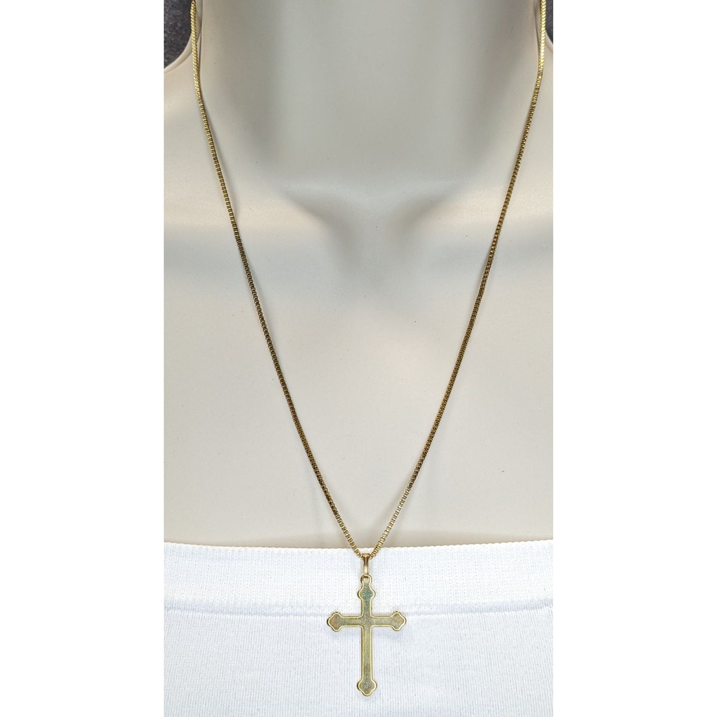 Classic Minimalist Vintage Gold Cross Pendant Necklace Box Chain Religious