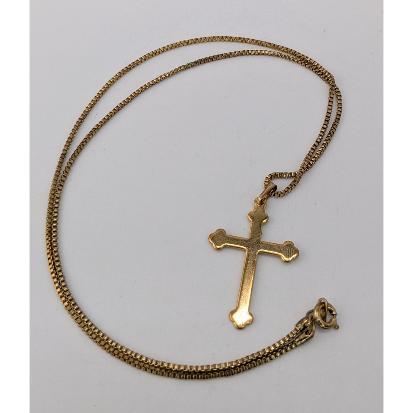 Classic Minimalist Vintage Gold Cross Pendant Necklace Box Chain Religious