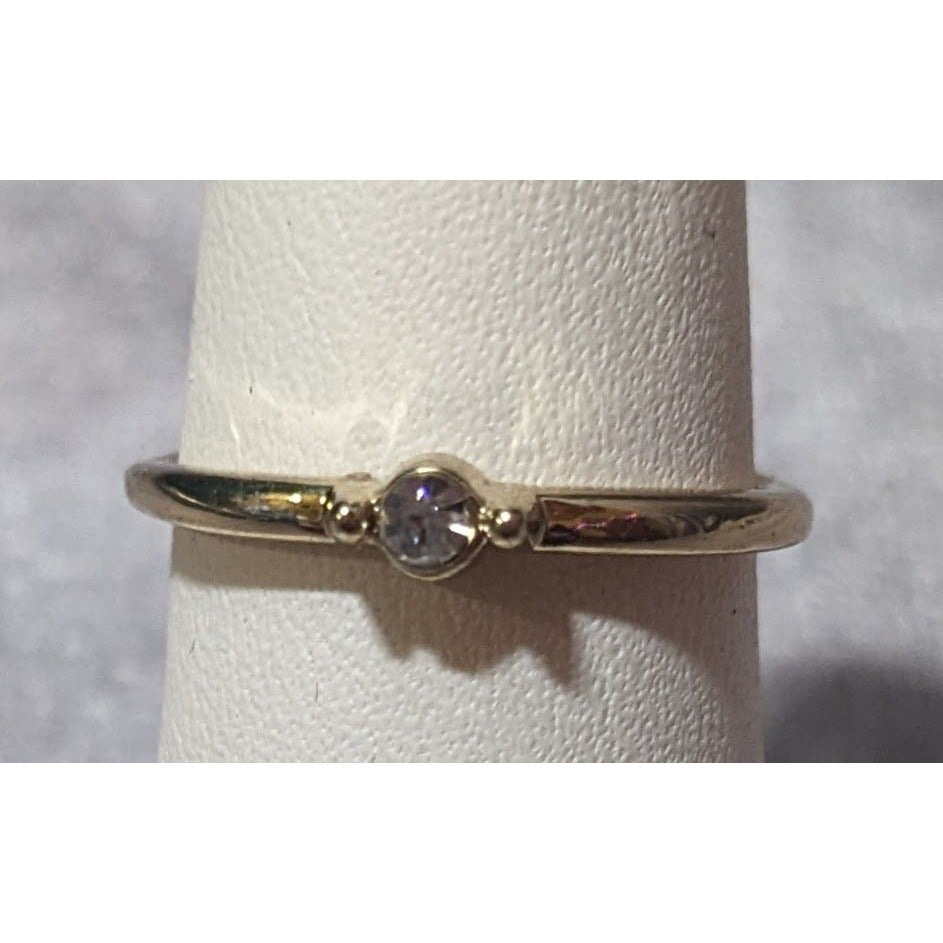 Minimalist Gold Tone Clear Single Gemmed Ring Size 6 3/4