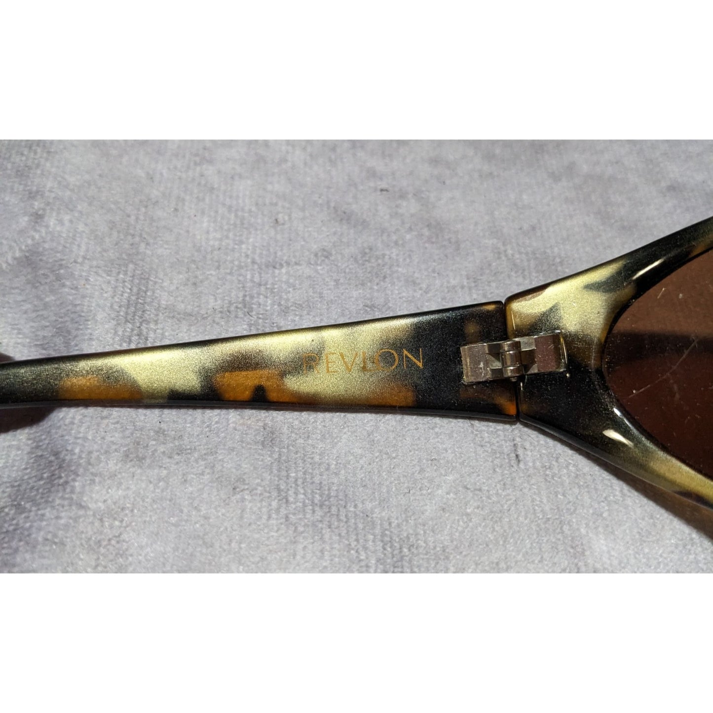 Revlon Retro Brown And Gold Tortoise Sunglasses