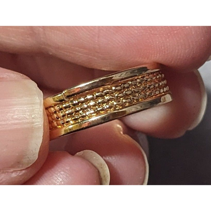 Gold Tone Rope Textured Fashion Ring Size 7