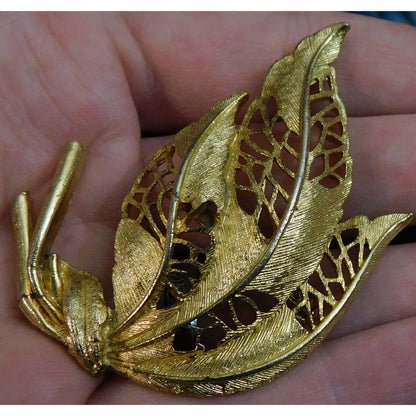 Vintage Gold Tone Brushed Fall Leaf Brooch