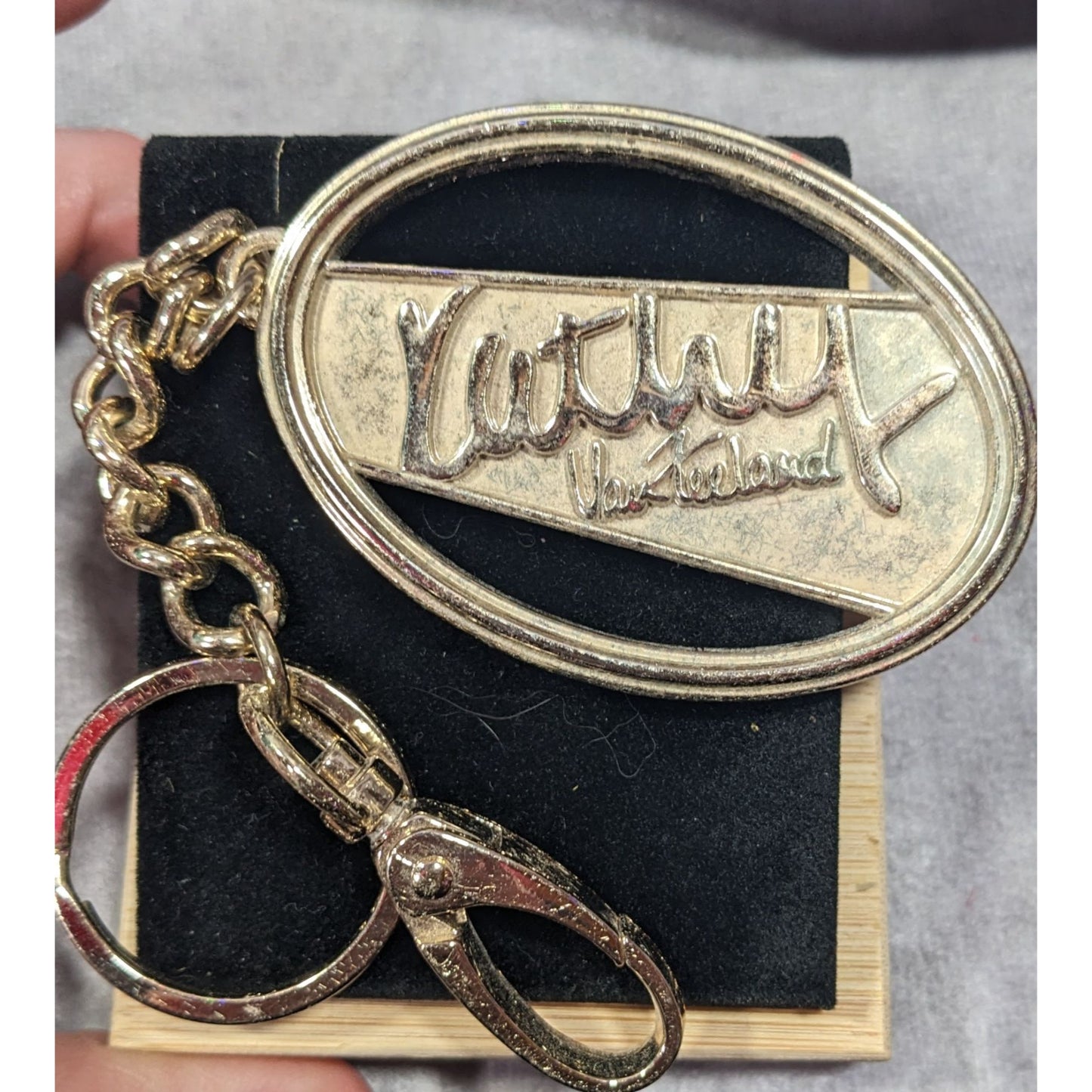 Kathy Van Zeeland Glam Gold Tone Metal Oval Keychain