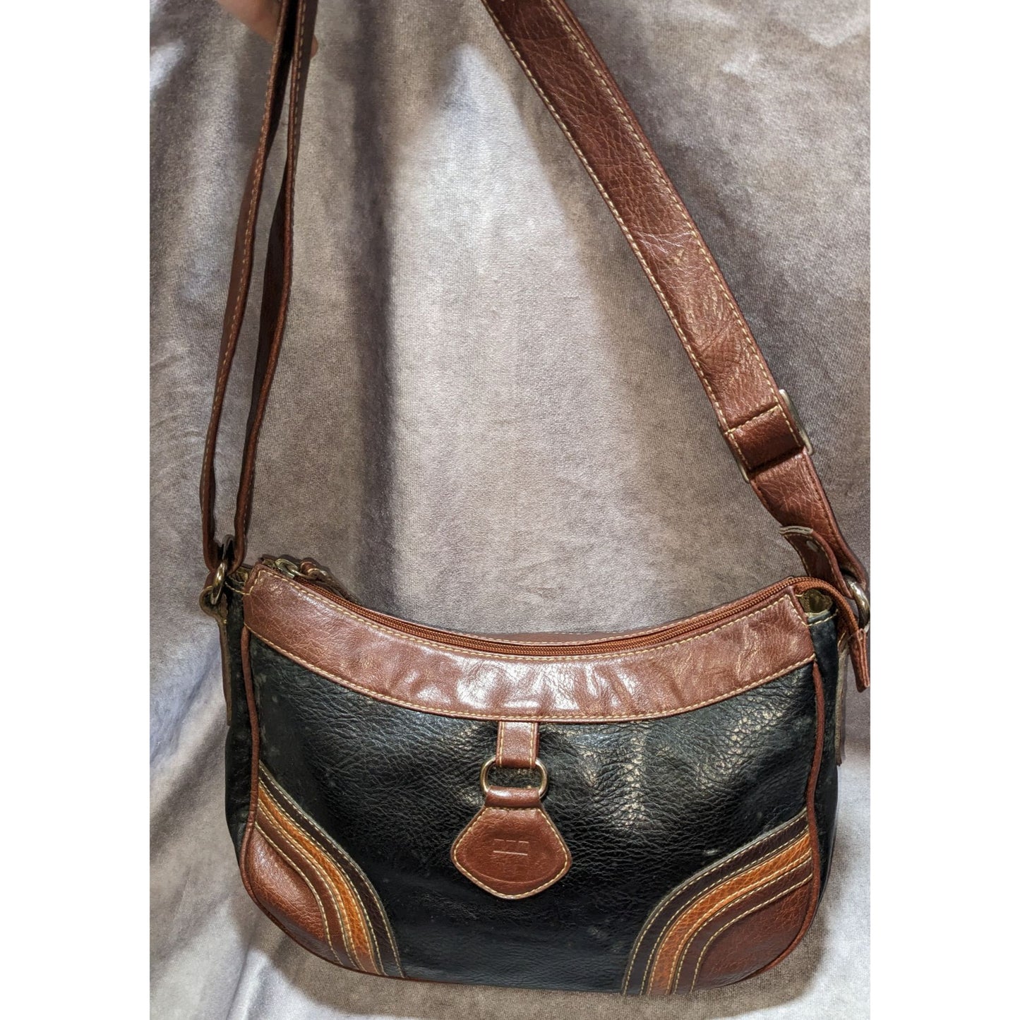 Vintage Torrens Western Black & Brown Leather Shoulder Bag