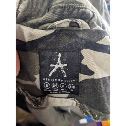 Vintage Atmosphere Camo Jacket With Floral Embroidery Button Front Military Style