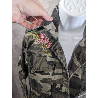 Vintage Atmosphere Camo Jacket With Floral Embroidery Button Front Military Style