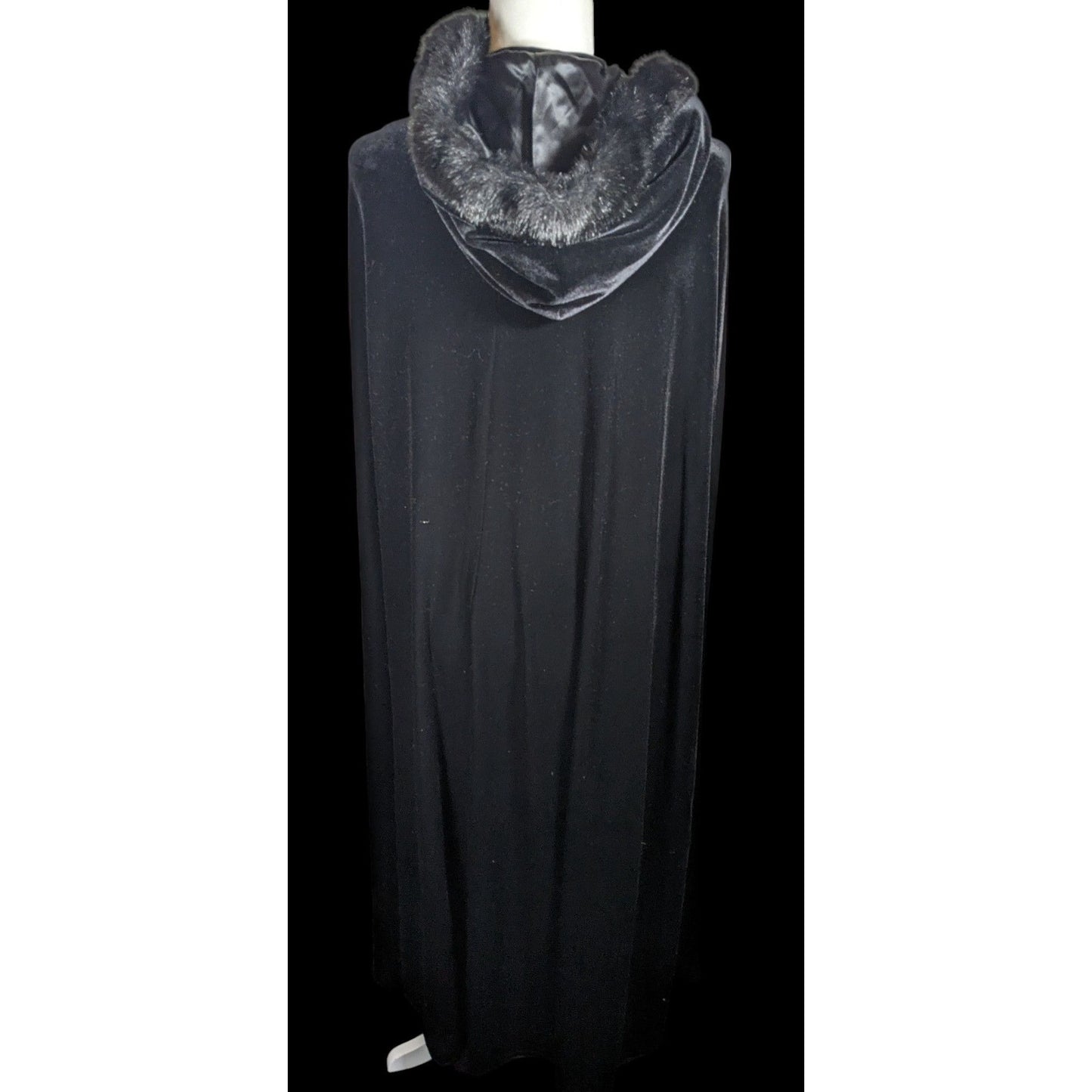 Vintage Gothic Jeffrey & Dara Evenings By Tom Barra Velvet Hooded Cloak With Faux Fur Trimmed Hood