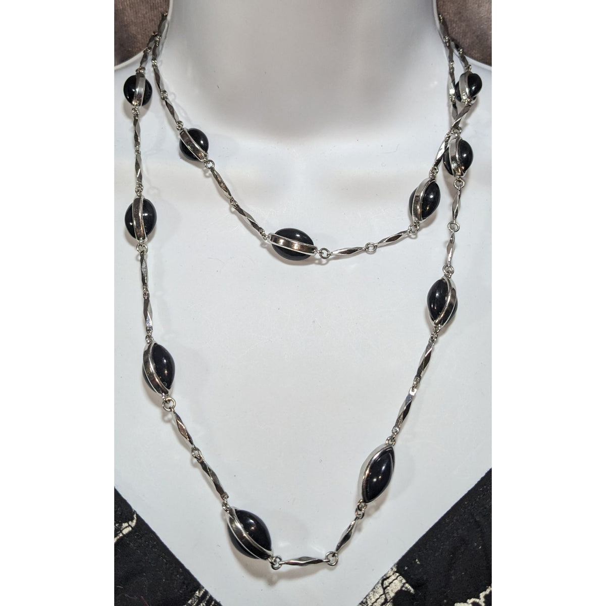 Vintage Gothic Modernist Silver Tone Black Oval Station Necklace 39 Inch