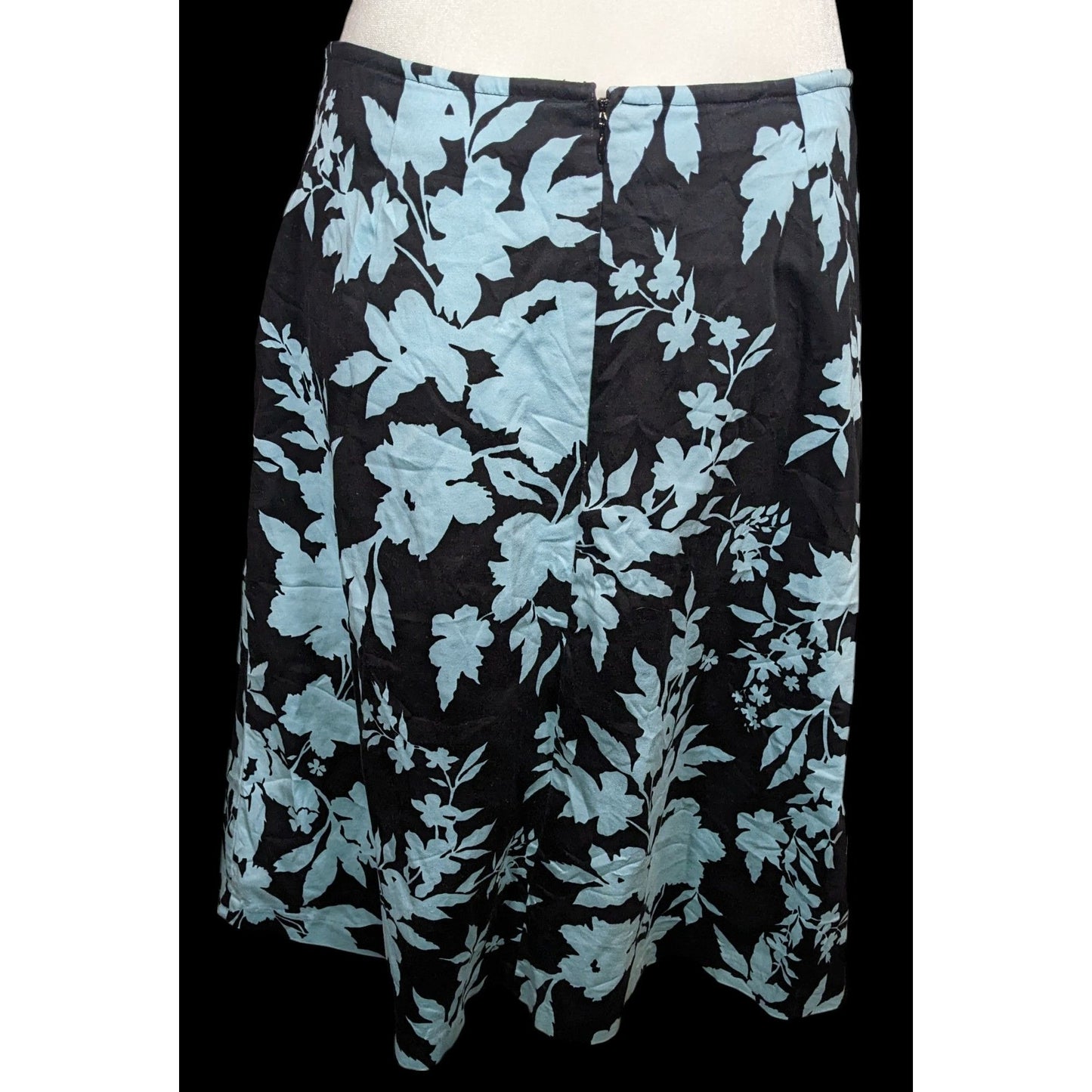 Vintage Newport News Black And Blue Floral Knee Length Skirt