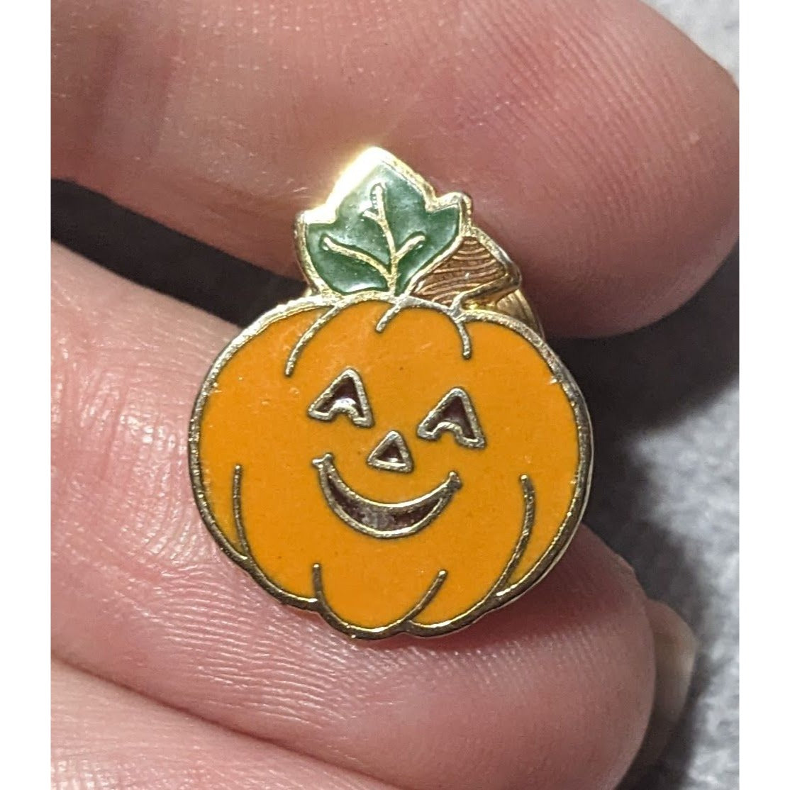 Vintage 80s Halloween Jack O Lantern Pin by Hallmark