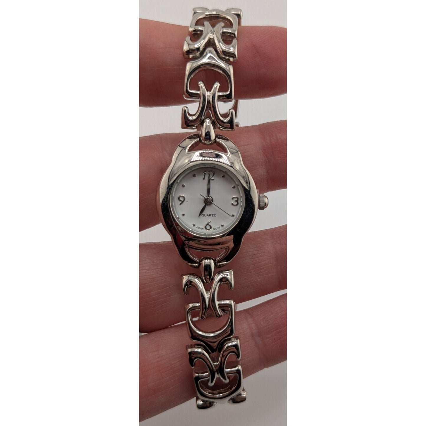 Womens Quartz Watch With Ornate Band & White Face