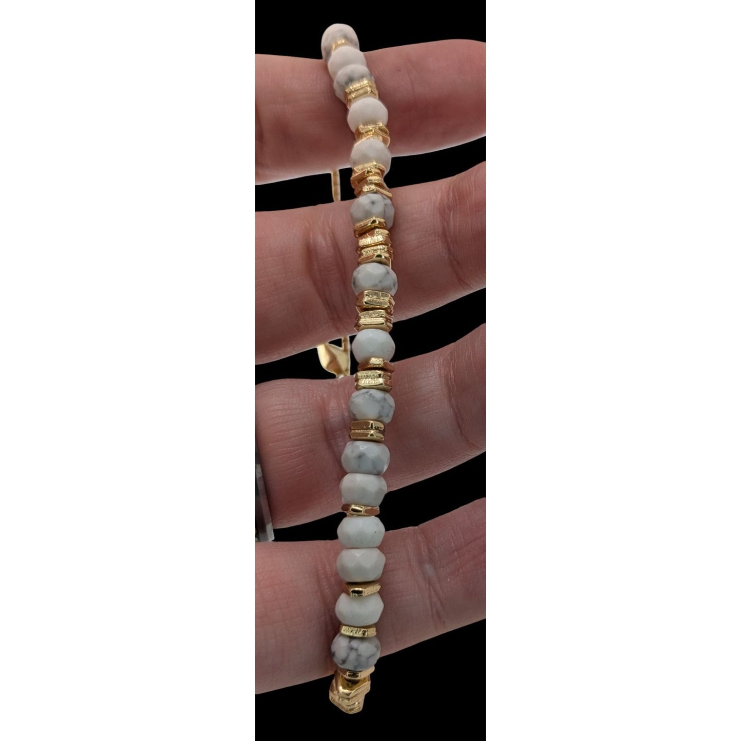 Boho Minimalist Retired Stella & Dot White Howlite Slider Bracelet Gold Tone