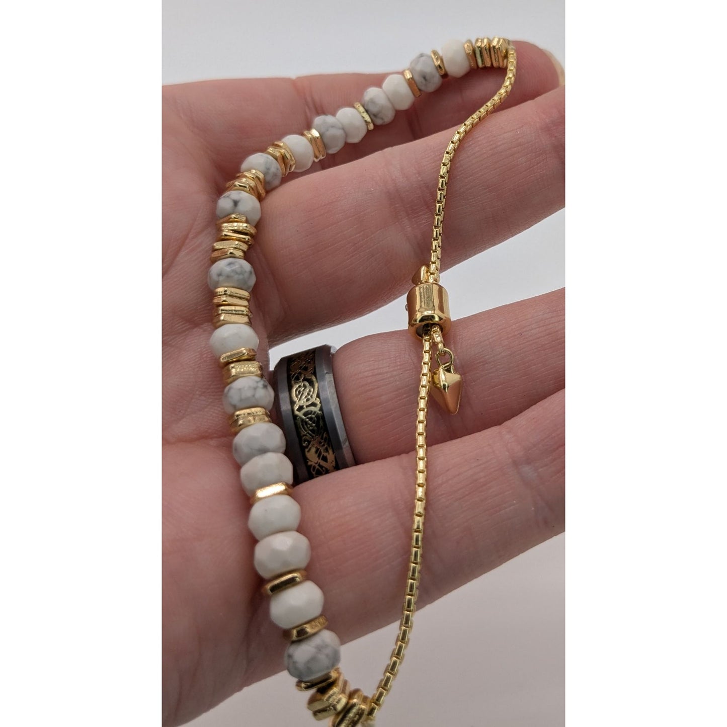 Boho Minimalist Retired Stella & Dot White Howlite Slider Bracelet Gold Tone