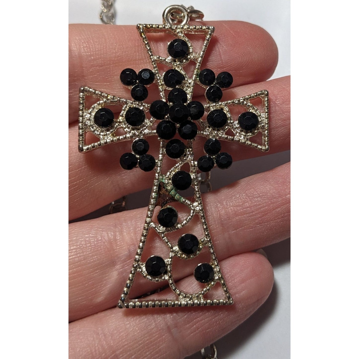 Vintage Glam Goth Black And Silver Tone Rhinestone Cross Necklace