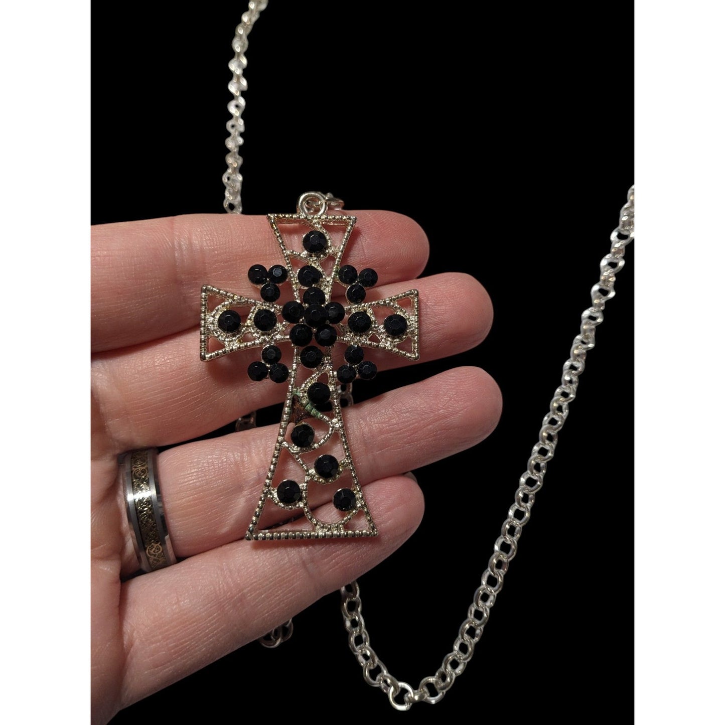 Vintage Glam Goth Black And Silver Tone Rhinestone Cross Necklace