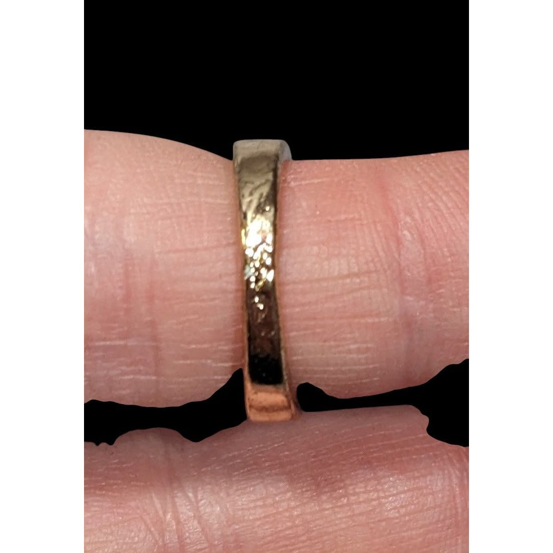 Unique Gold Tone Flat Rectangle Topped Ring Size 6