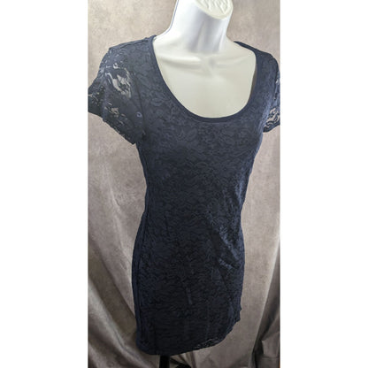 Forever 21 Navy Lace Short-Sleeve Bodycon Dress Small