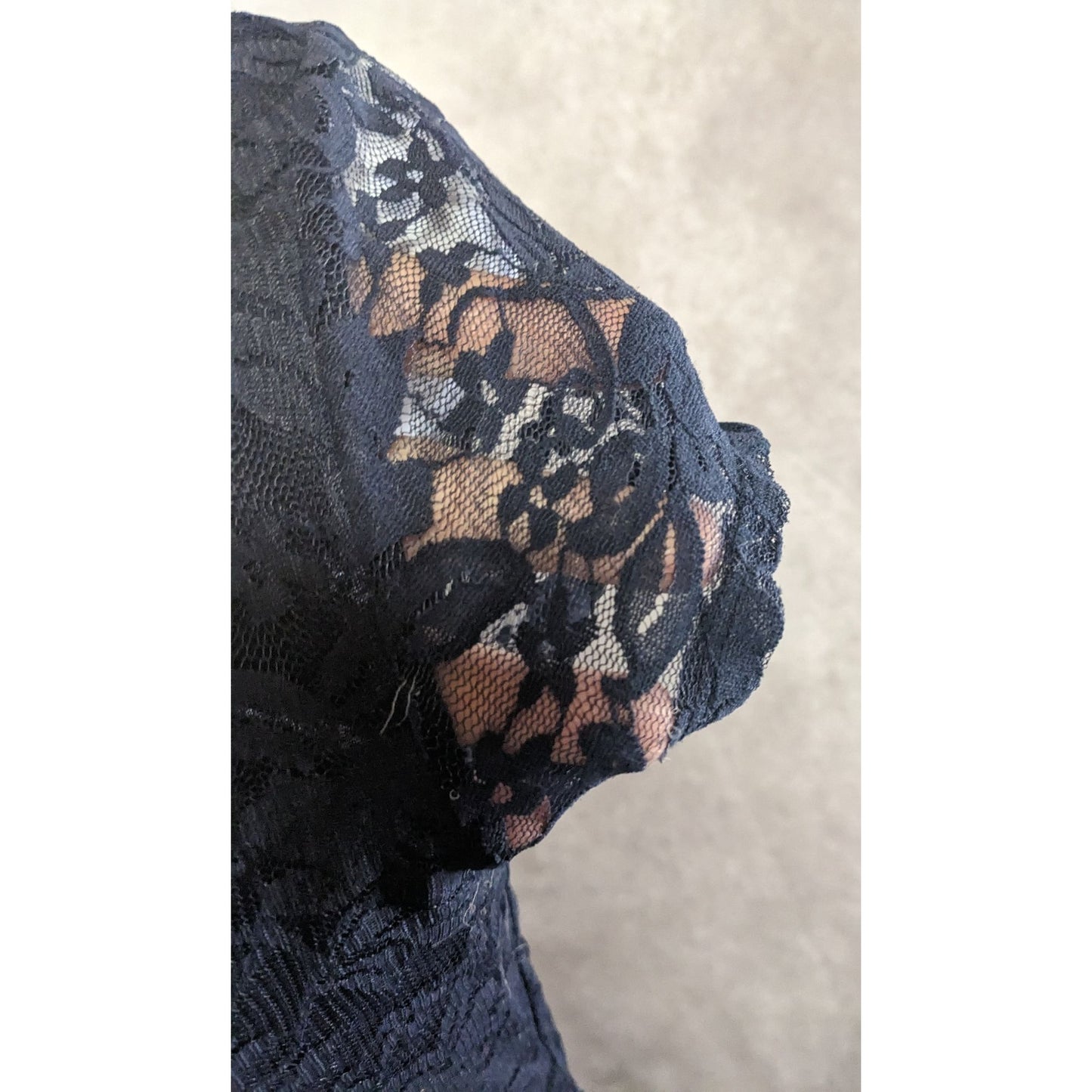 Forever 21 Navy Lace Short-Sleeve Bodycon Dress Small
