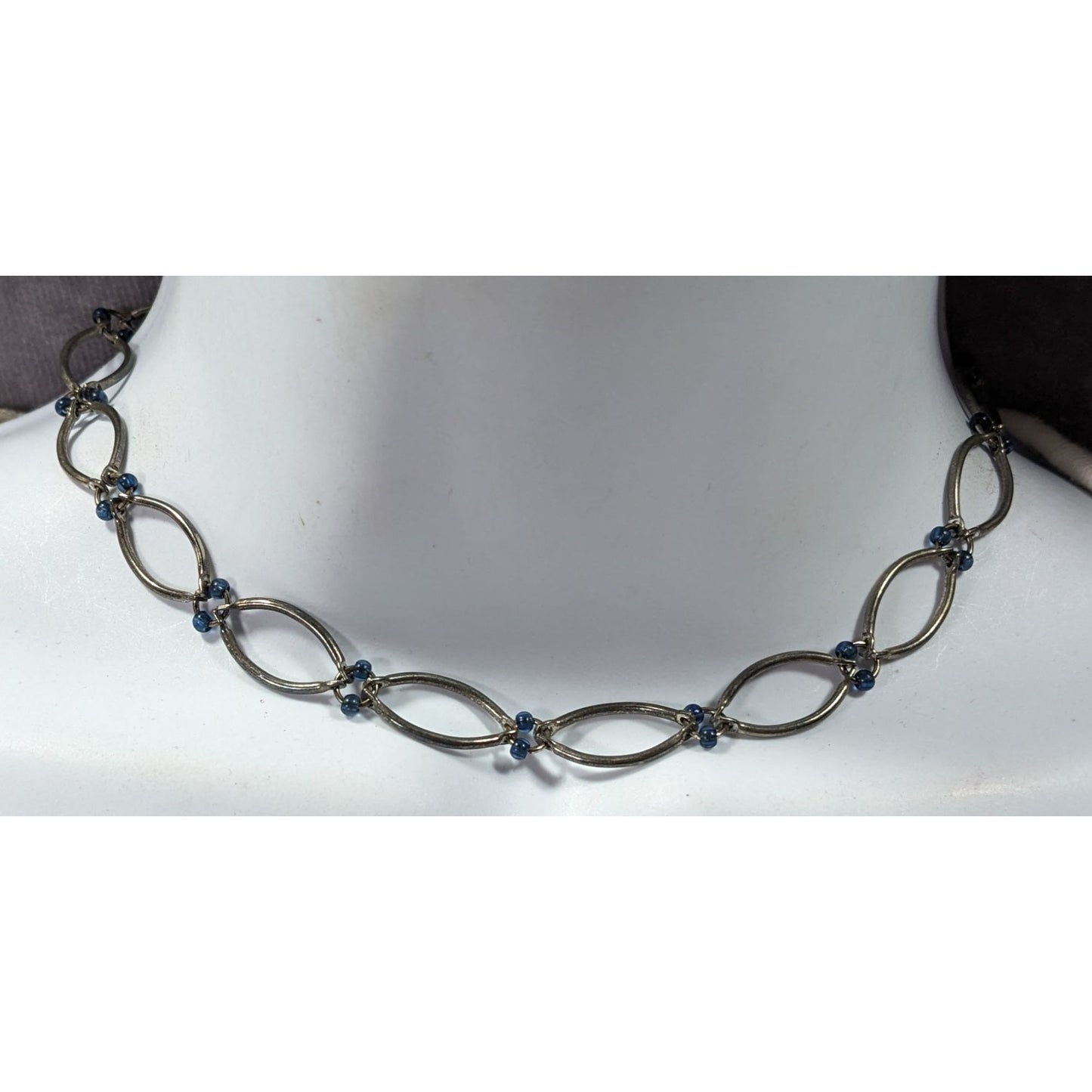 90s Style Blue And Silver Tone Loop Link Necklace