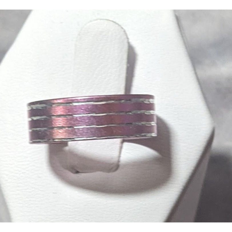 Pink Metal Silver Stripe Etched Fashion Ring Size 8 3/4