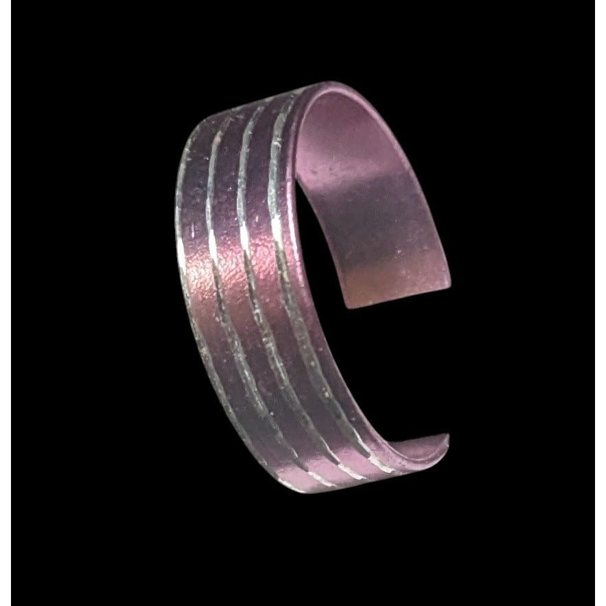 Pink Metal Silver Stripe Etched Fashion Ring Size 8 3/4