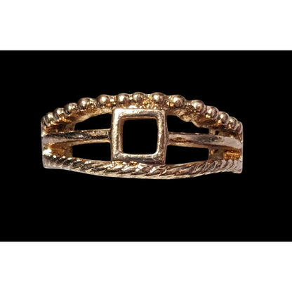 Paparazzi A Square Deal Gold Tone Stretch Ring Size 8