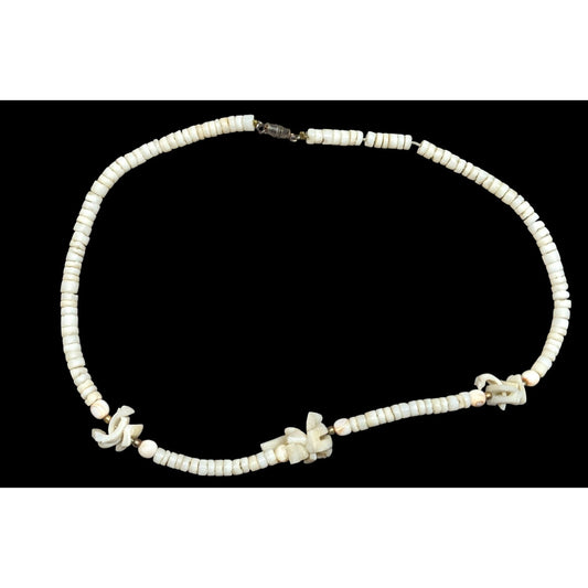 Vintage 90s White Shell Chip Beaded Necklace