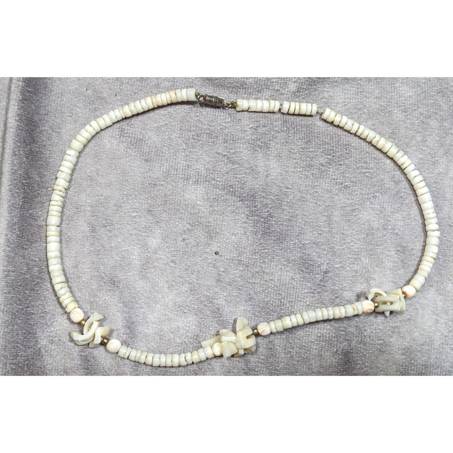 Vintage 90s White Shell Chip Beaded Necklace