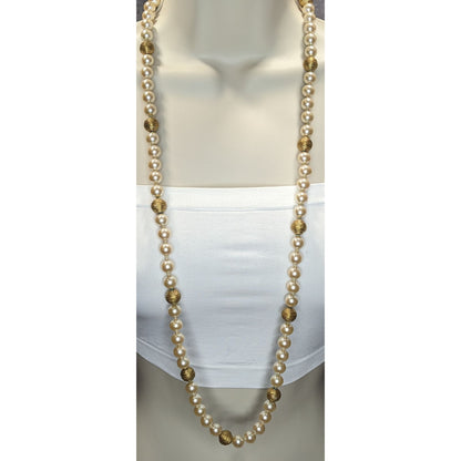 Vintage Glam Glass Pearl Necklace With Gold-Tone Accents