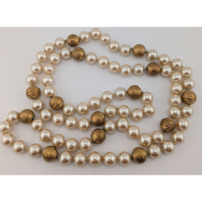 Vintage Glam Glass Pearl Necklace With Gold-Tone Accents