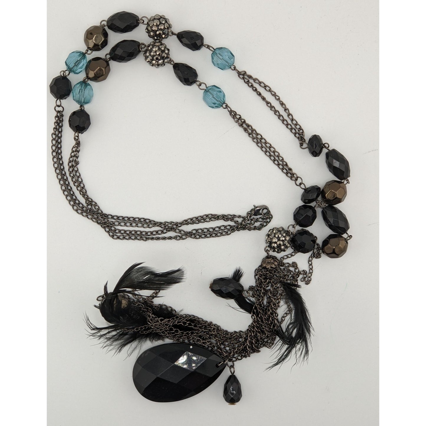 Vintage Y2K Long Bohemian Black & Blue Crystal Accent Feather Tassel Necklace