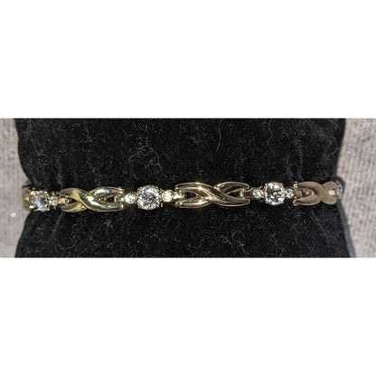 Liz Claiborne Vintage Glam Rhinestone Gold Tone Link Bracelet 6 Inch